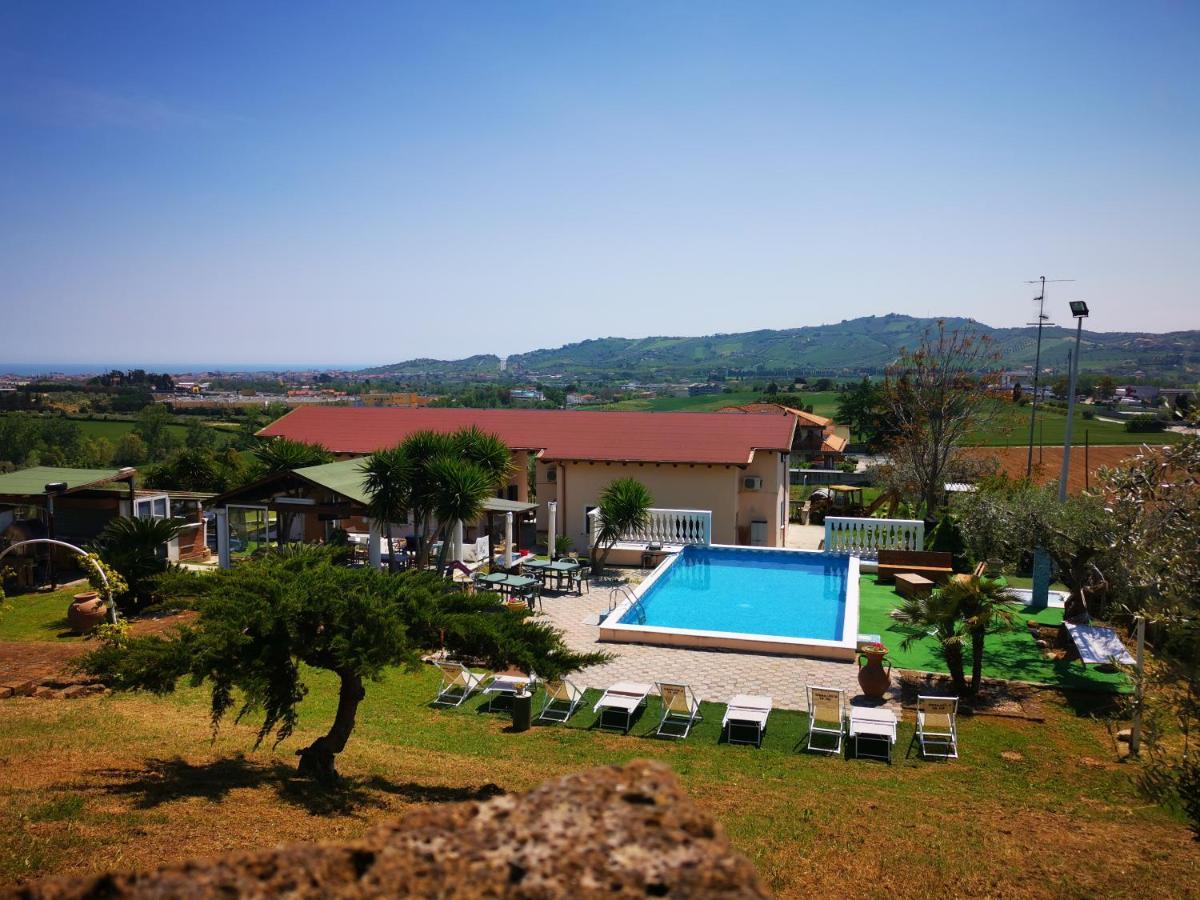 Residence Il Villaggio Del Re Corropoli Exterior foto